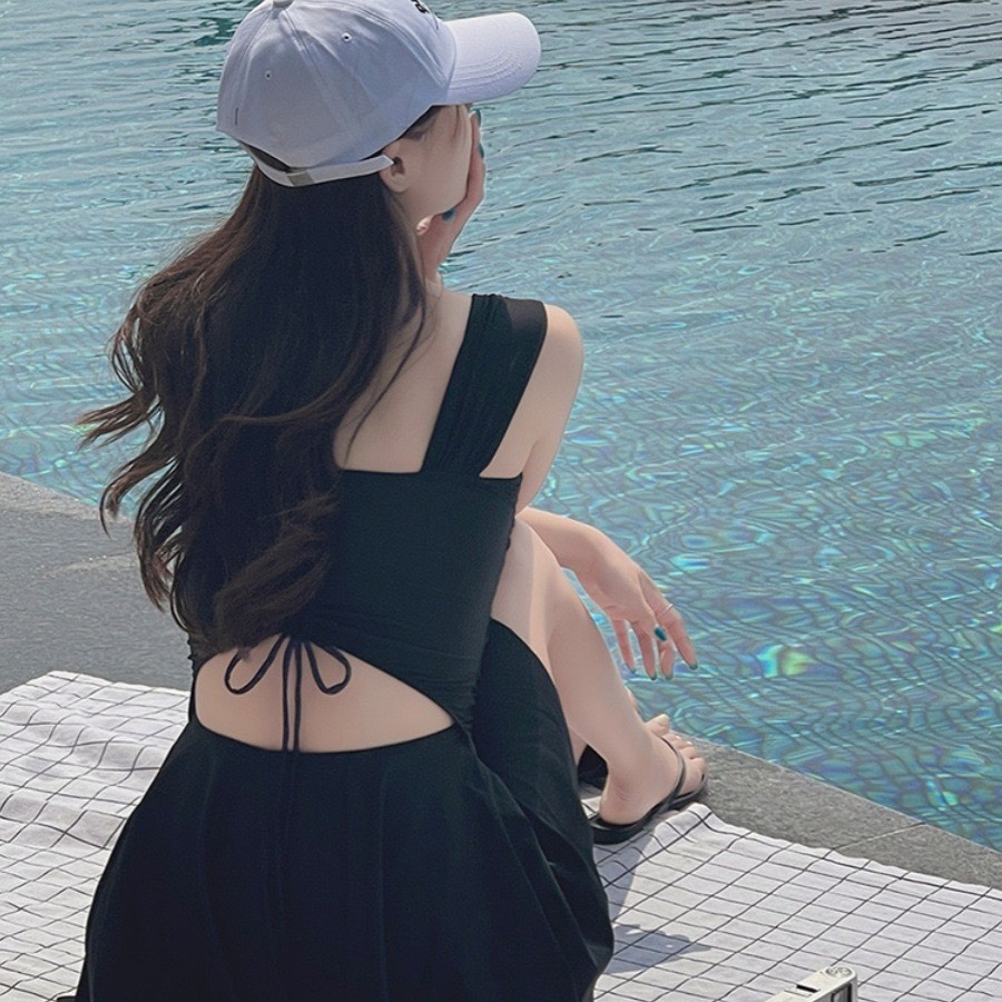 骨格ウェーブ バックシャン 美シルエットワンピース水着