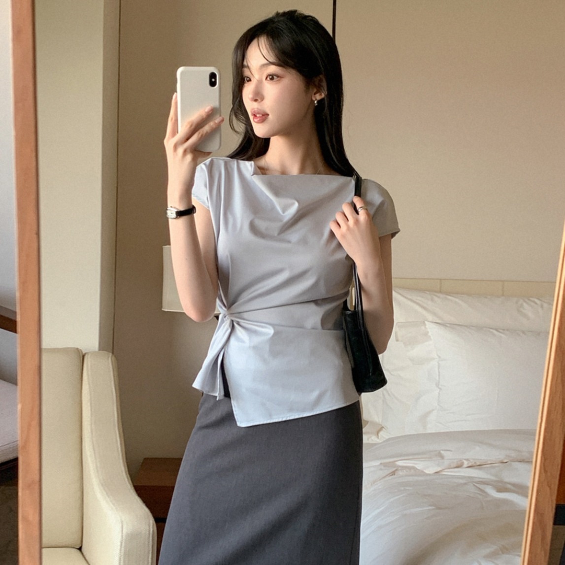 ブルー