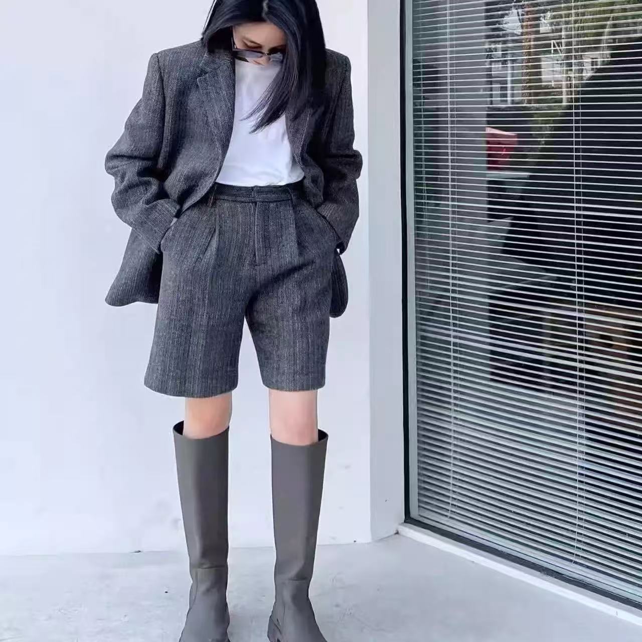 骨格ウェーブ トライプウールスーツジャケット＆ショーツ セットアップ