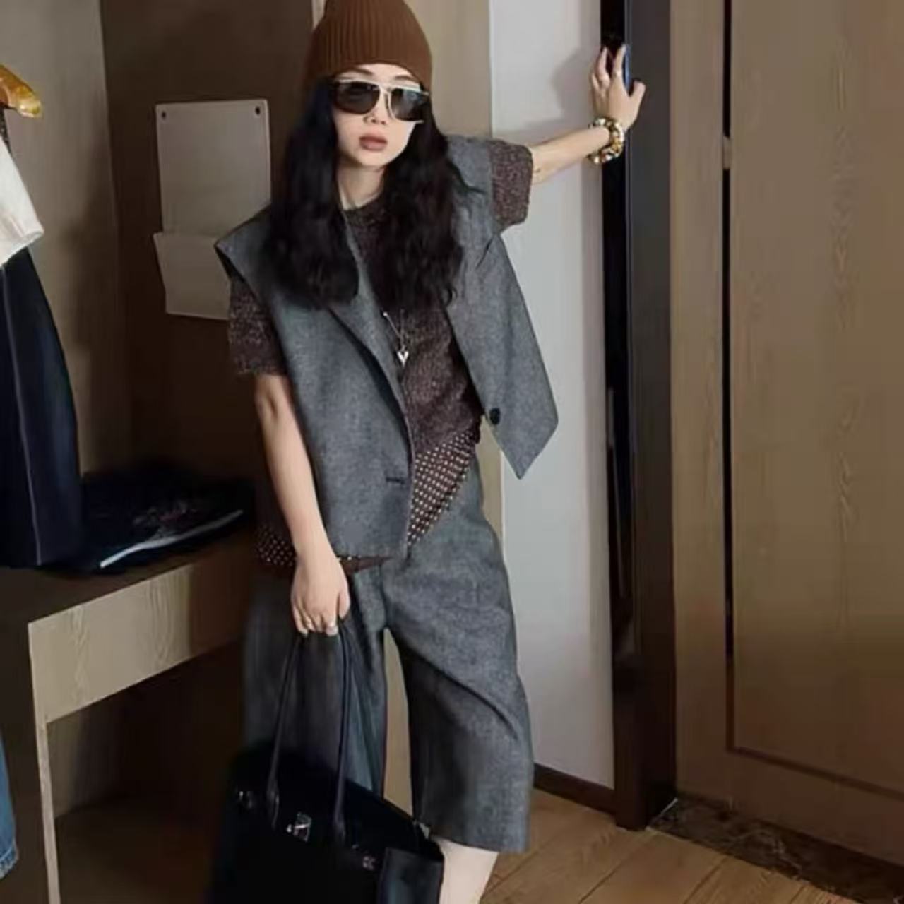 骨格ウェーブ グレー スーツベスト＆ワイドレッグパンツ セットアップ 