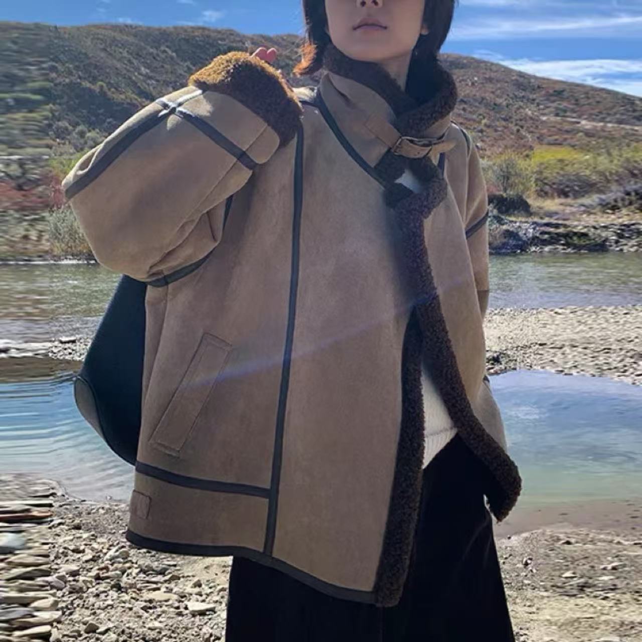 骨格ウェーブ レトロ メラードカラー フェイクファーフリース ショートジャケット