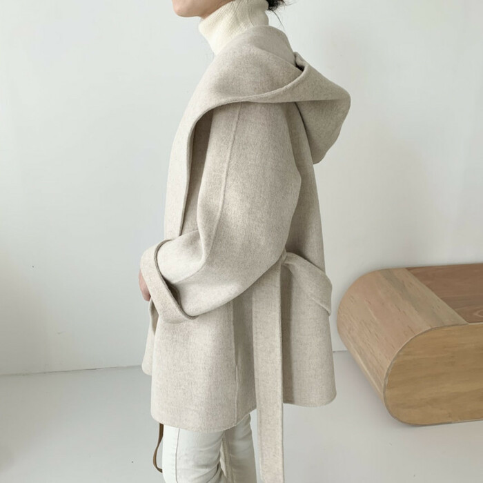 骨格ウェーブ ウエストマーク フード付き ミドル丈コート