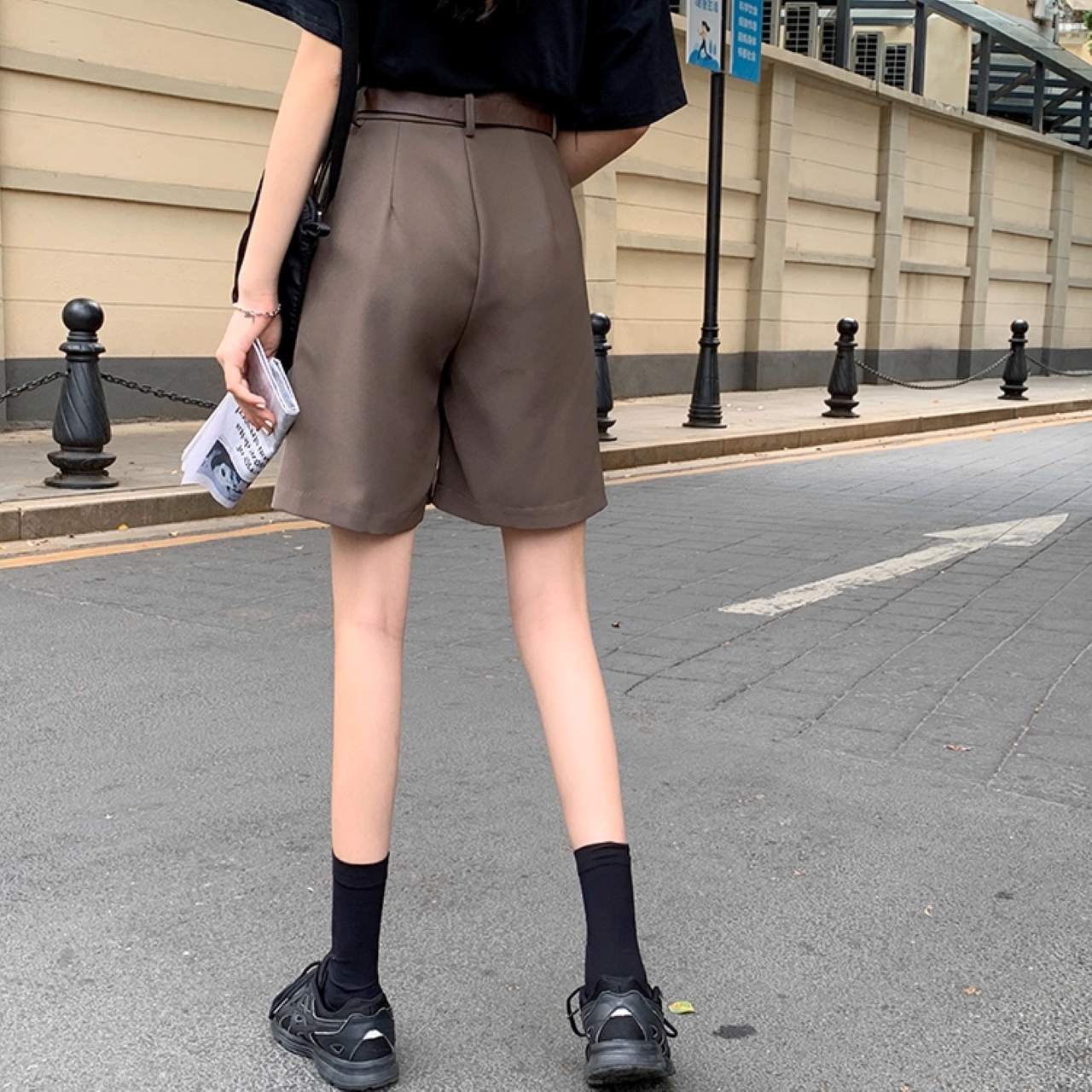 骨格ウェーブ ドレープ ハーフパンツ