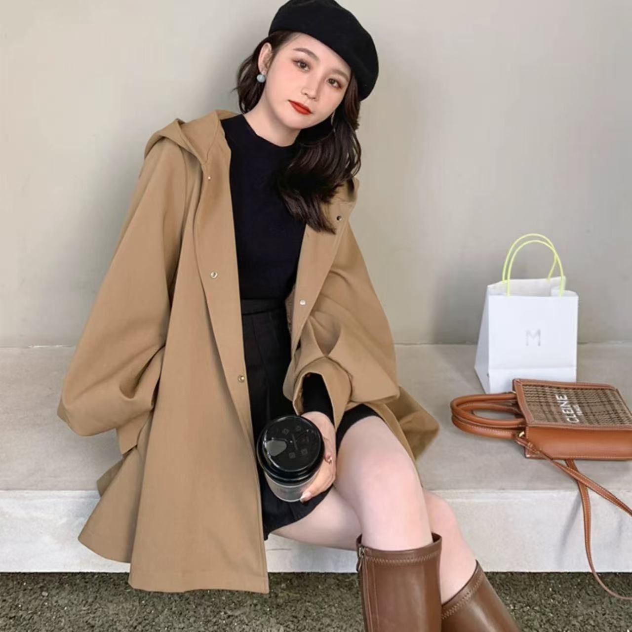 骨格ウェーブ ケープ風フード付きコート ウエストマーク ミドル丈