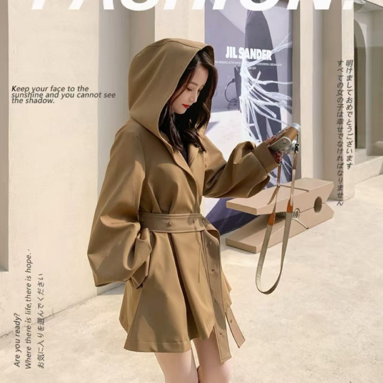 骨格ウェーブ ケープ風フード付きコート ウエストマーク ミドル丈