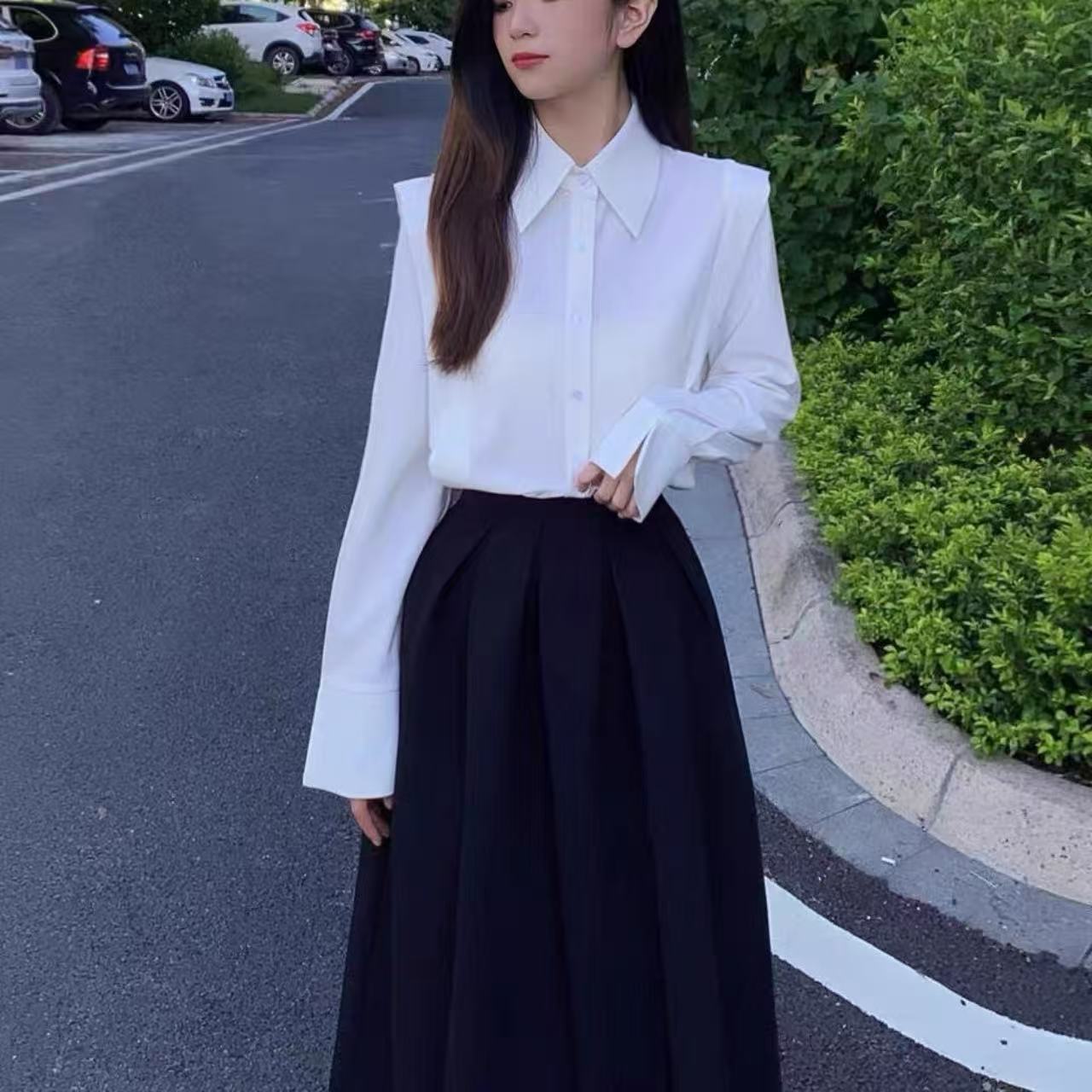 骨格ウェーブ プリーツAラインスカート フレアデザイン ロング丈