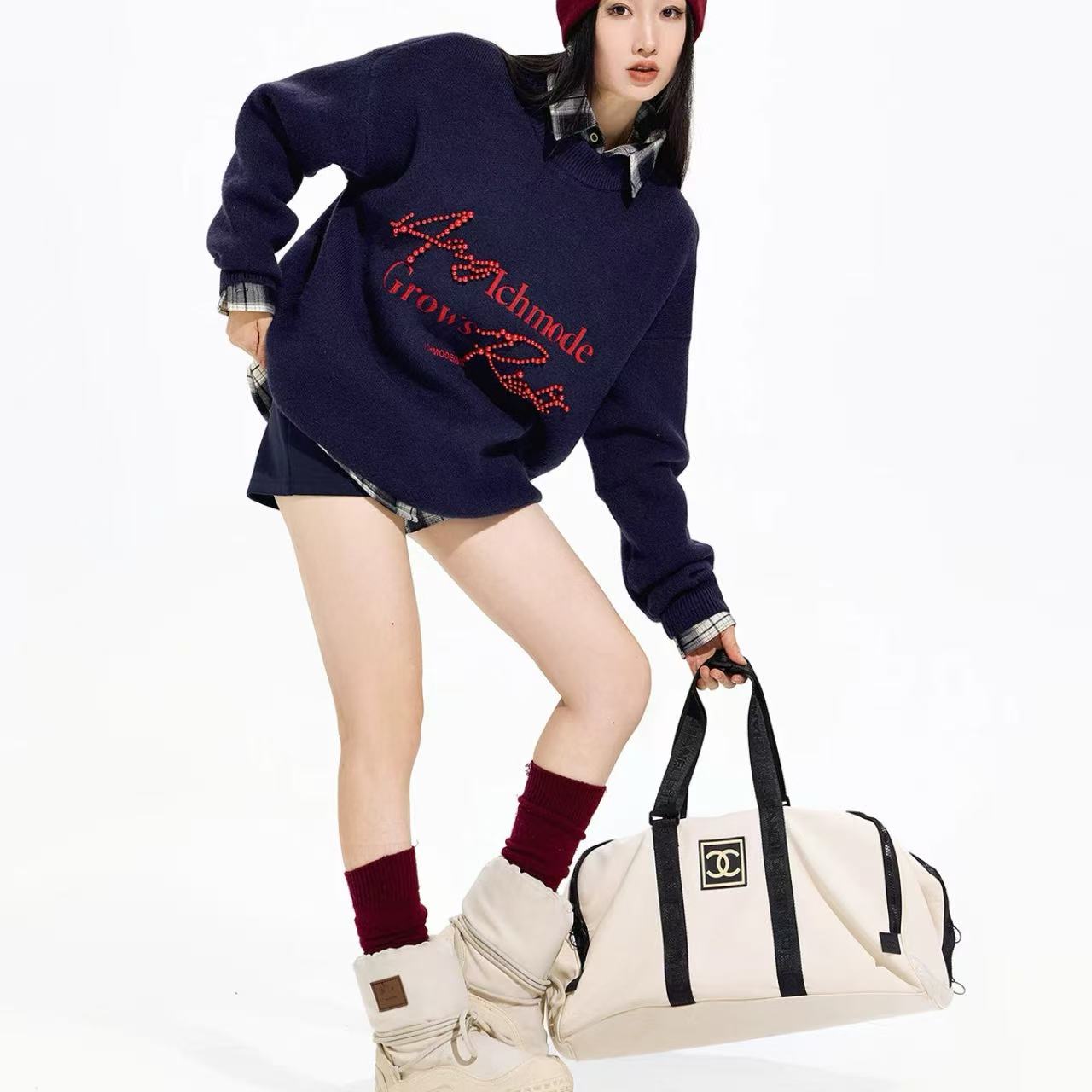 骨格ウェーブ ICH MODE アメリカンレトロ風 パール付きクルーネックセーター