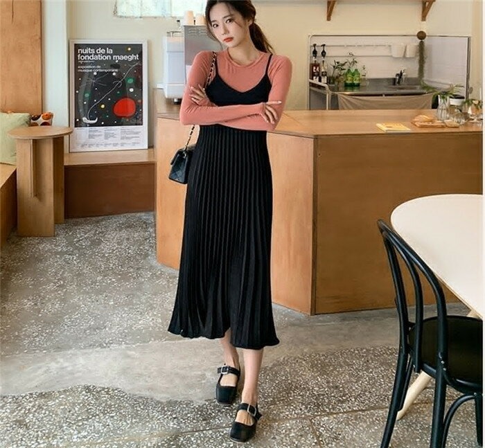 骨格ウェーブ 高見え 細プリーツキャミワンピース