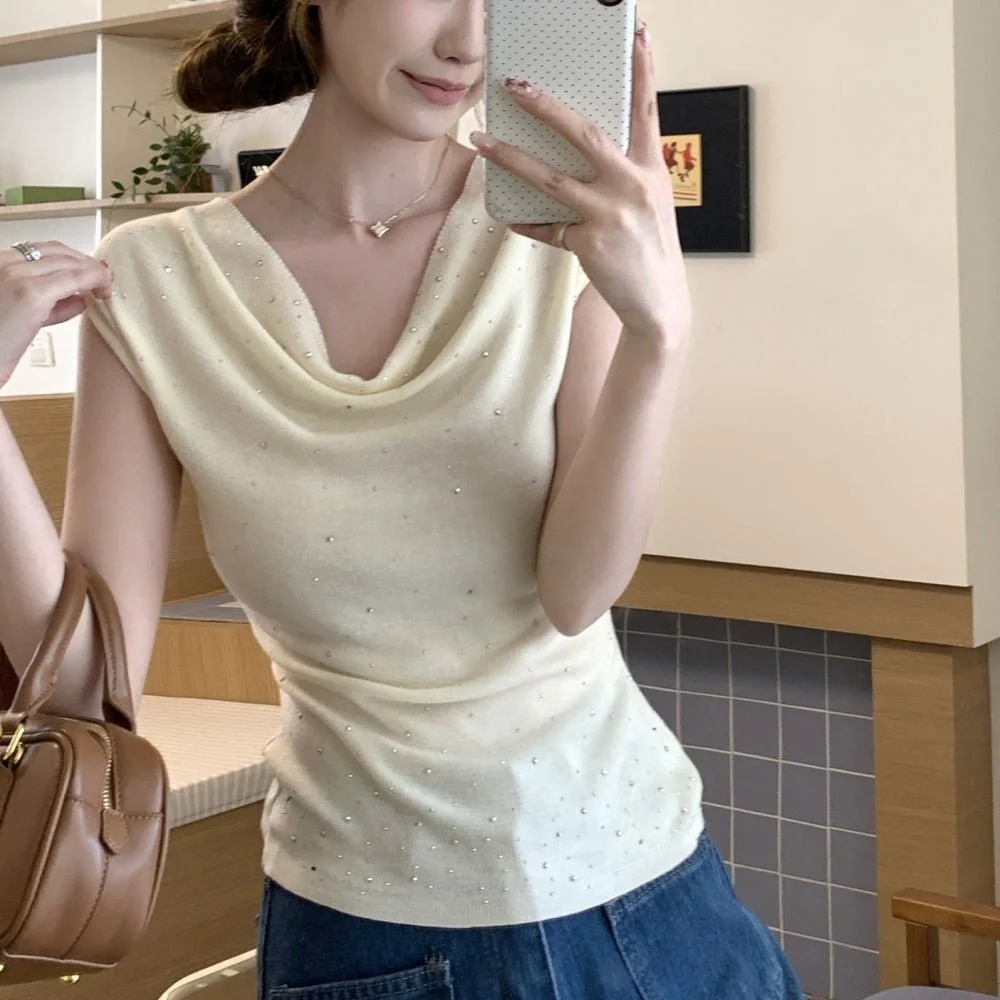 骨格ウェーブ ふんわり華奢魅せ ドレープネックニットトップス