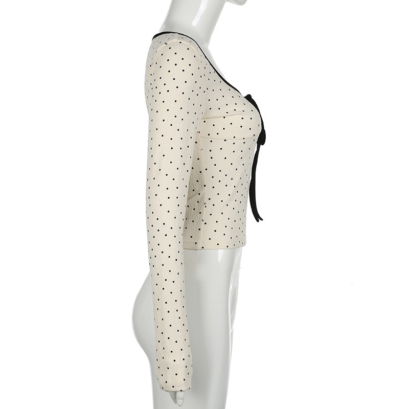 骨格ウェーブ デコルテリボン×ドット柄 フレンチガーリートップス