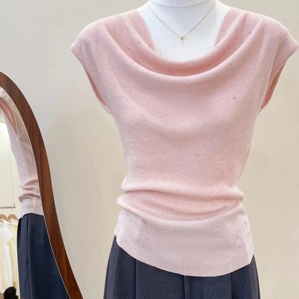 骨格ウェーブ ふんわり華奢魅せ ドレープネックニットトップス