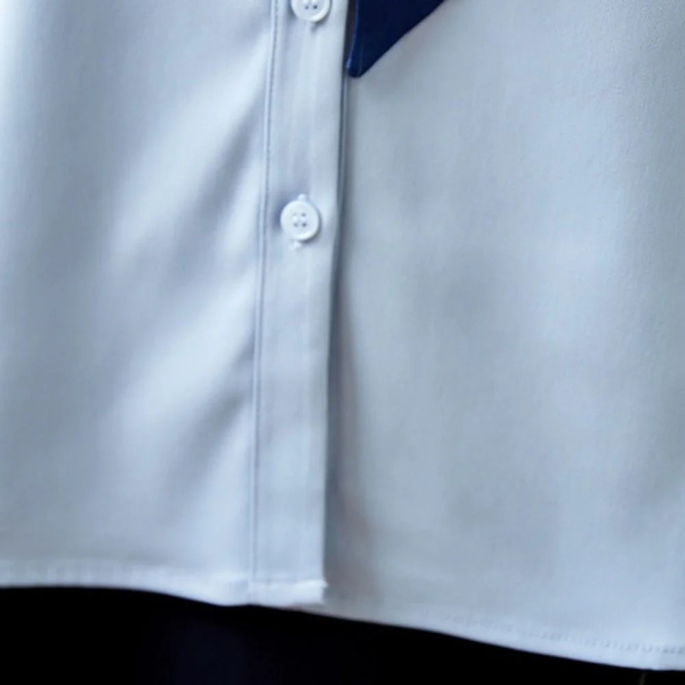 骨格ウェーブ とろみ素材 フローラルボウタイ5分袖ブラウス