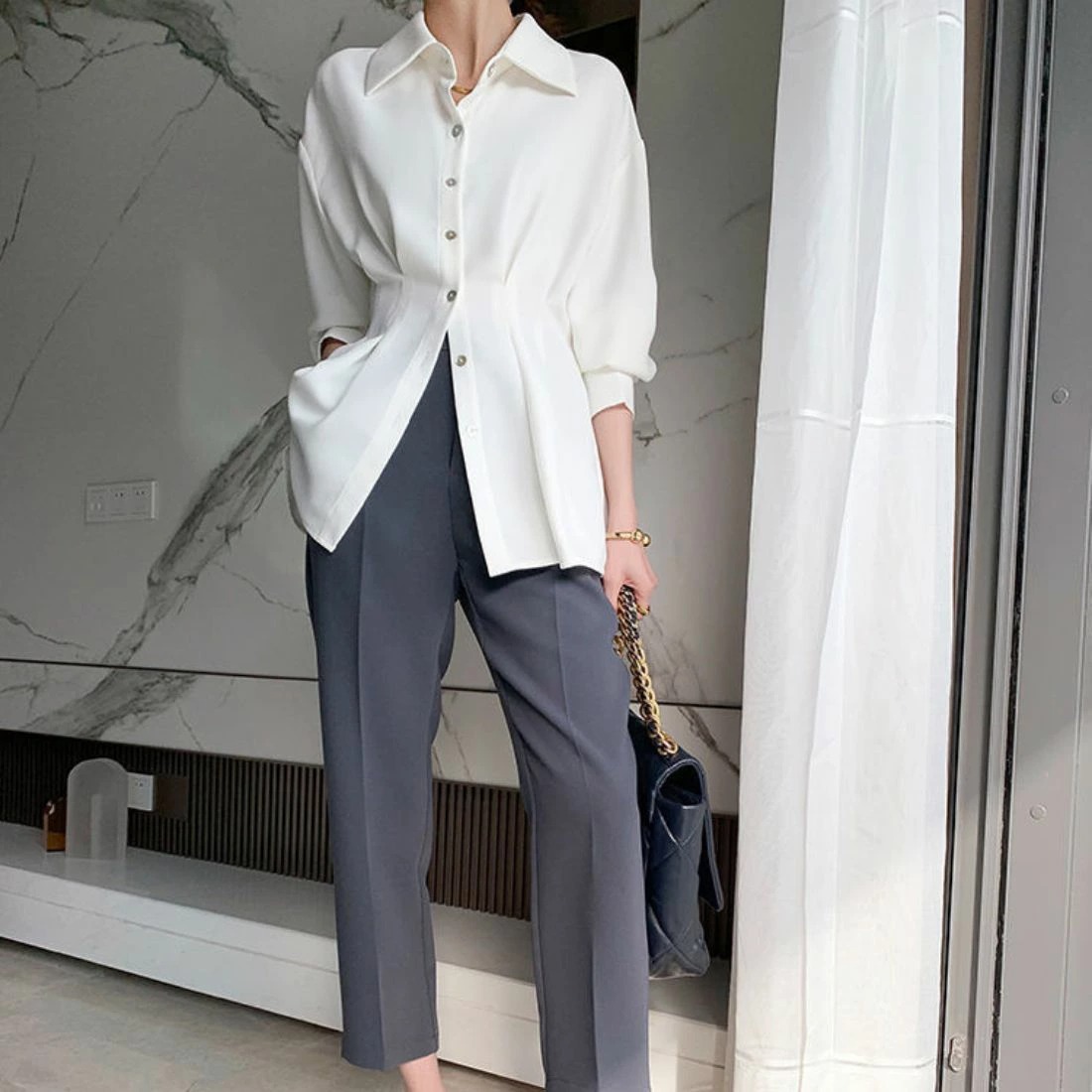 骨格ウェーブ バックプリーツ シャツブラウス