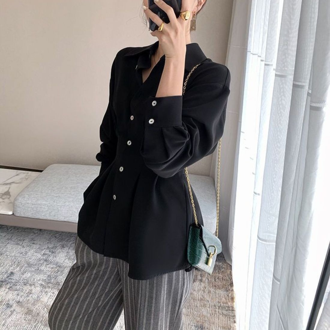 骨格ウェーブ バックプリーツ シャツブラウス