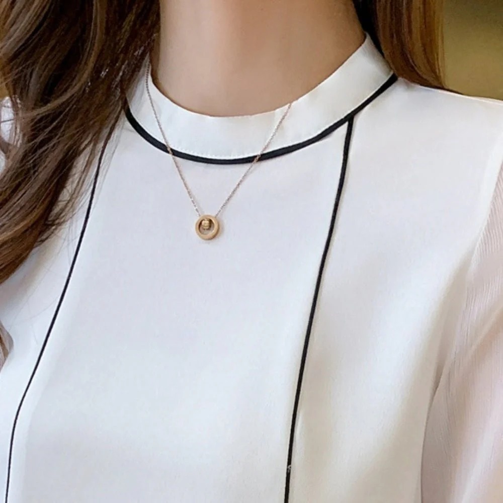 骨格ウェーブ 華奢見せ シアー五分袖ブラウス