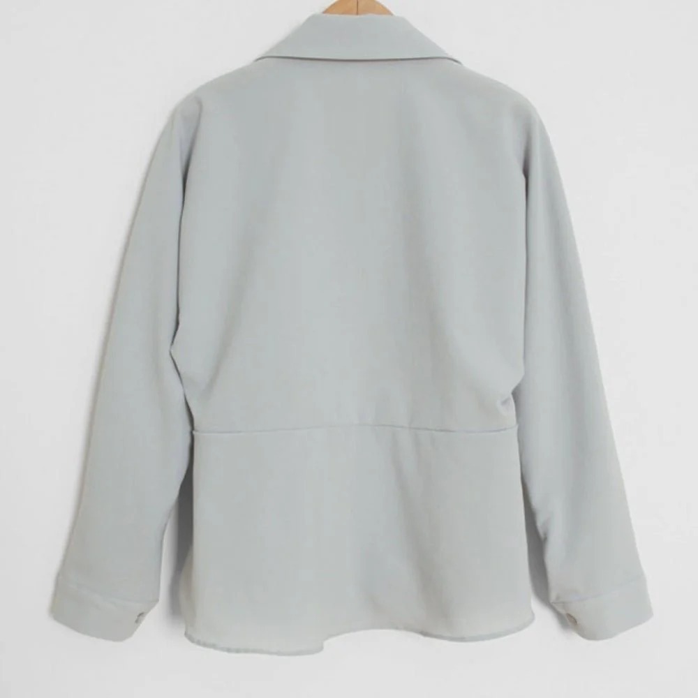 骨格ウェーブ 上半身すっきり ペプラムカシュクールシャツ