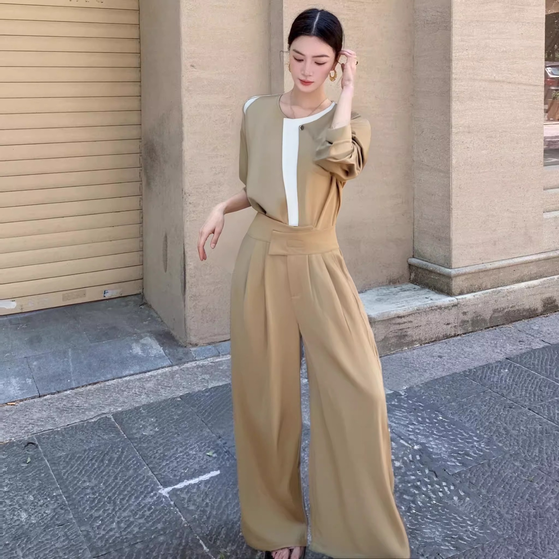 骨格ウェーブ 配色セットアップ（ブラウス＆ワイドパンツ）