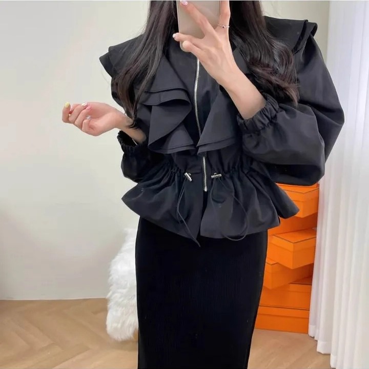 骨格ウェーブ フリル トレンチコート ドローストリング ウエストシェイプ ショート丈