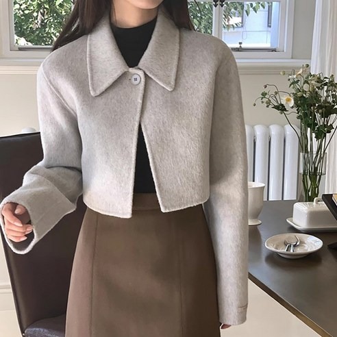 骨格ウェーブ 襟付き シンプル ウールライク ショートコート