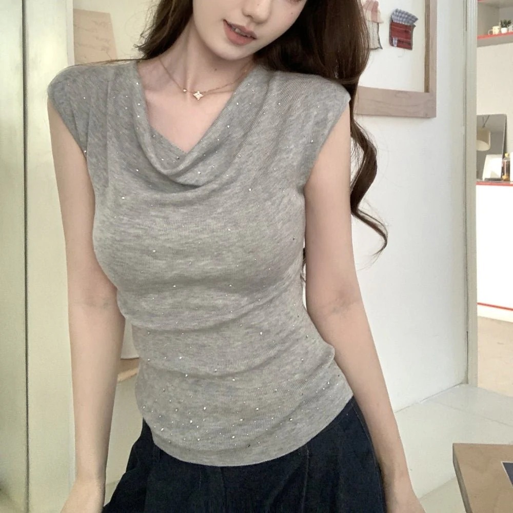 骨格ウェーブ ふんわり華奢魅せ ドレープネックニットトップス