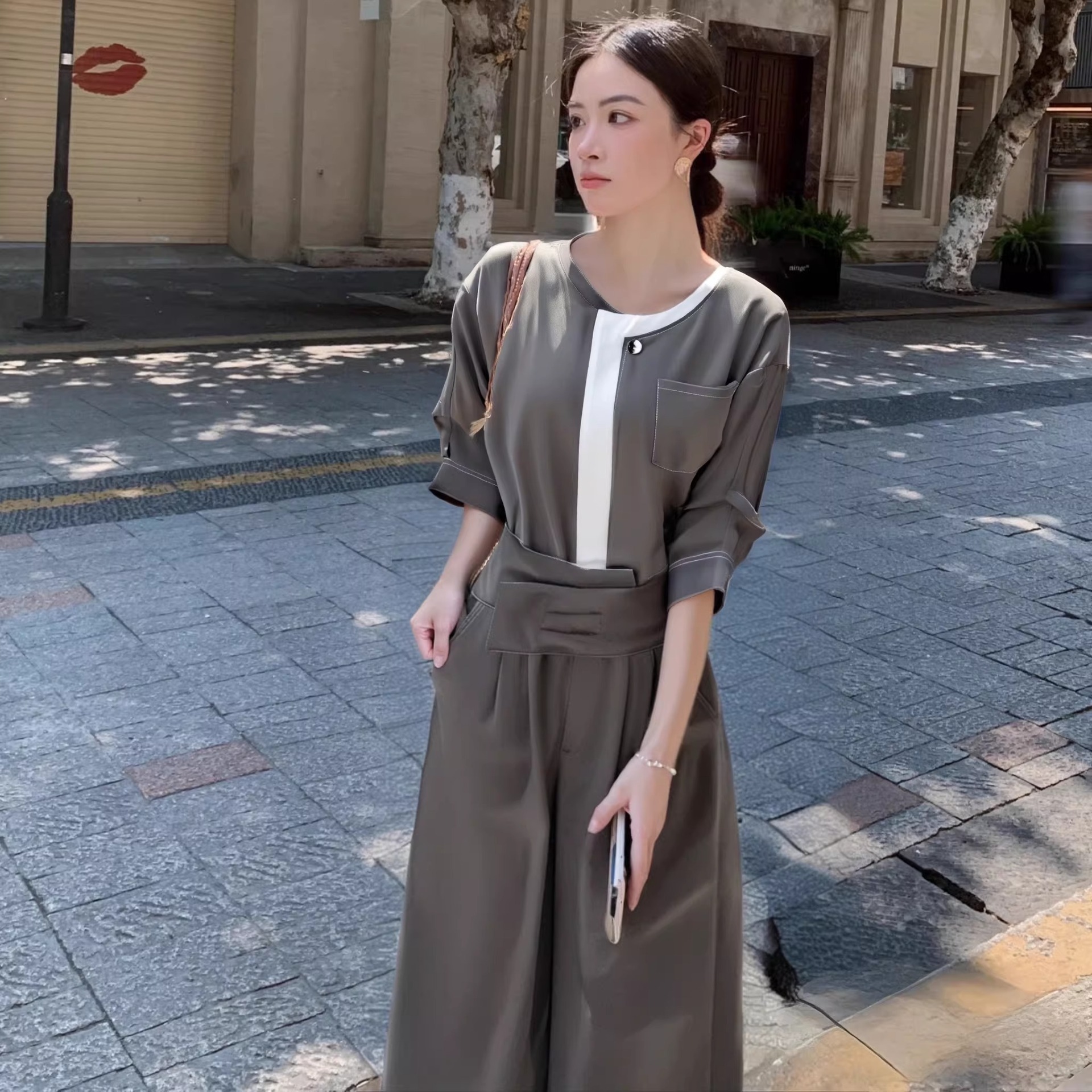 骨格ウェーブ 配色セットアップ（ブラウス＆ワイドパンツ）