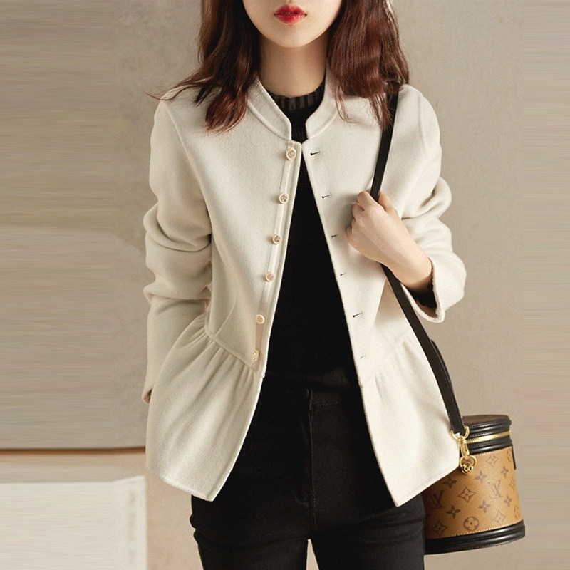 骨格ウェーブ 上品スタンドカラー へプラムジャケット