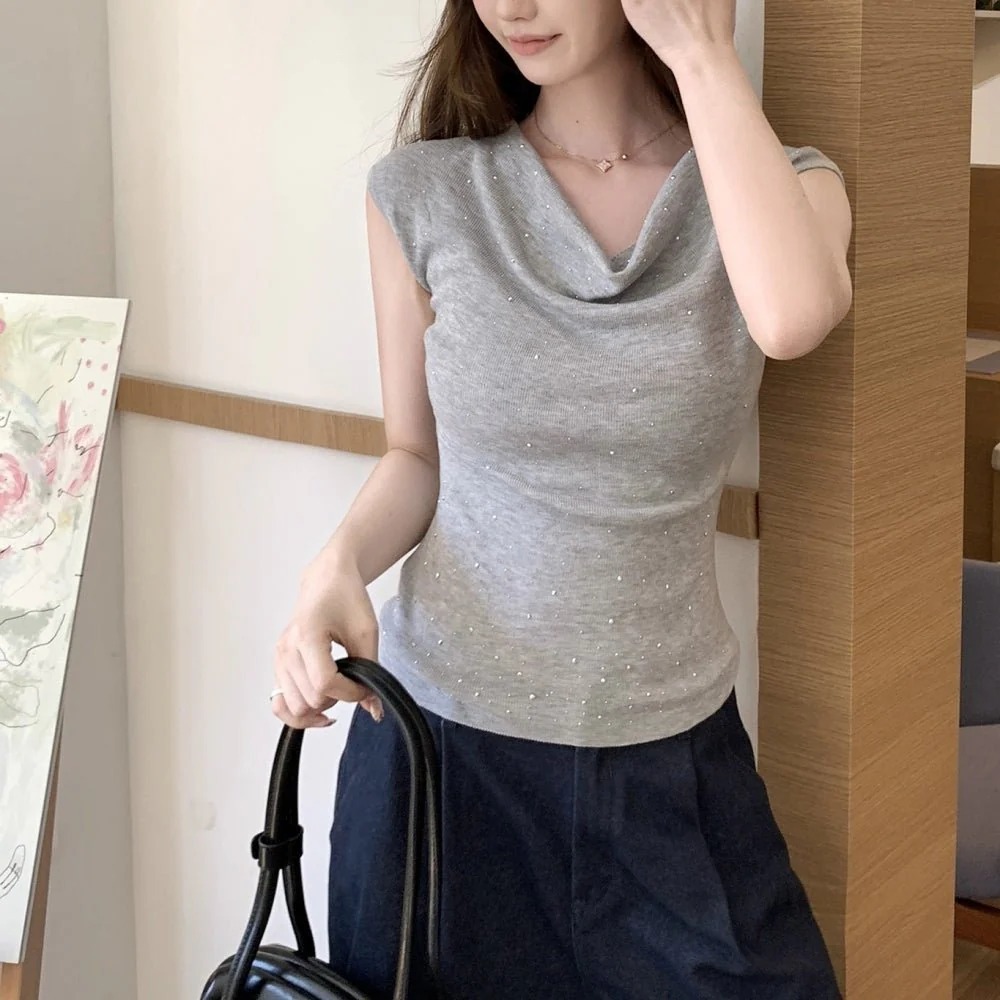 骨格ウェーブ ふんわり華奢魅せ ドレープネックニットトップス