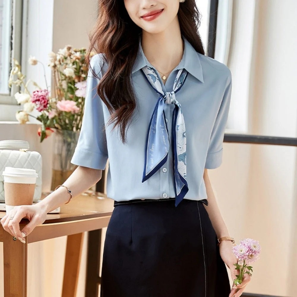 骨格ウェーブ とろみ素材 フローラルボウタイ5分袖ブラウス