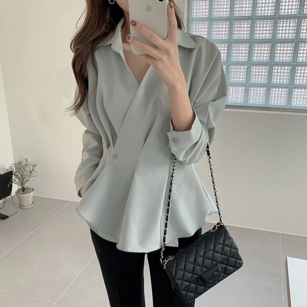 骨格ウェーブ 上半身すっきり ペプラムカシュクールシャツ