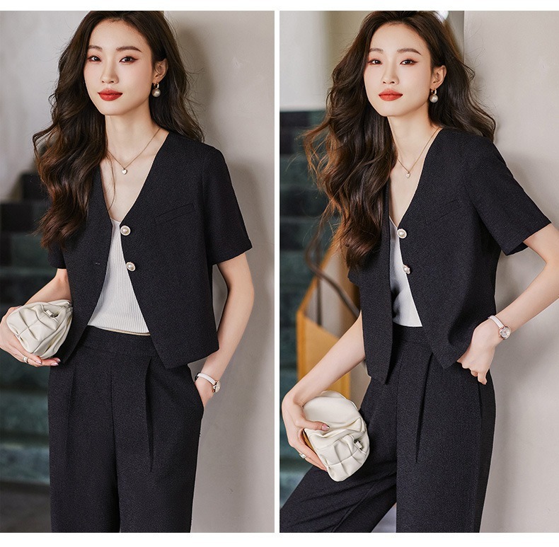 骨格ウェーブ ノーカラーパールボタンジャケット＆パンツ セットアップ