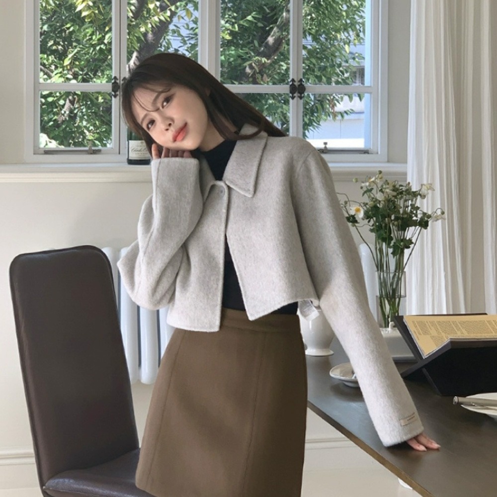 骨格ウェーブ 襟付き シンプル ウールライク ショートコート