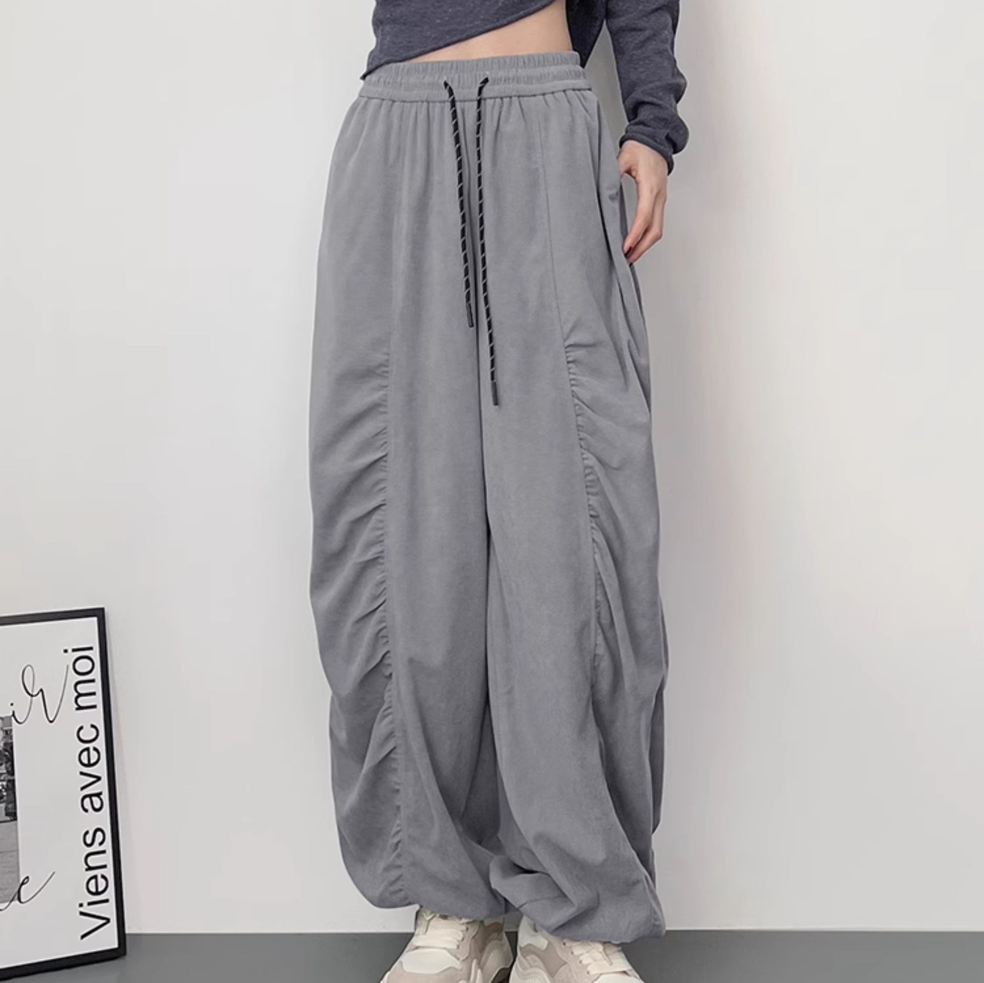 骨格ウェーブ ギャザーデザイン イージーカーブパンツ