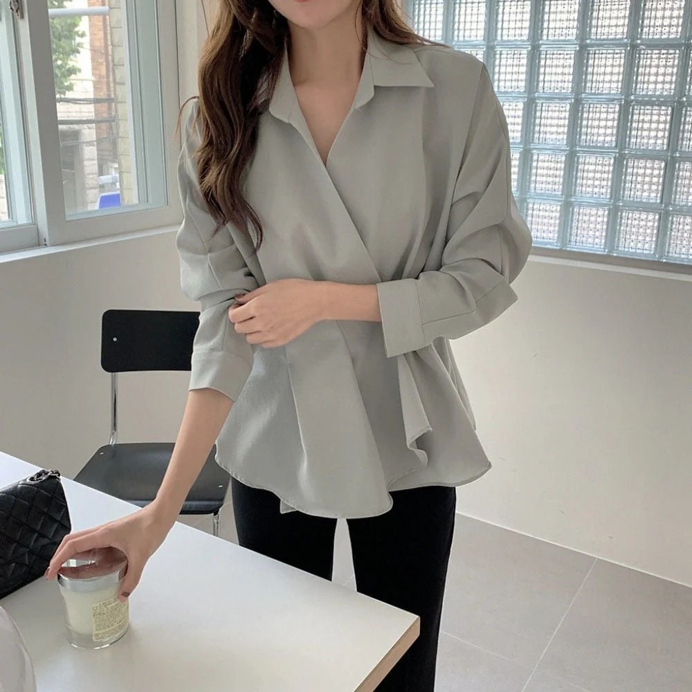 骨格ウェーブ 上半身すっきり ペプラムカシュクールシャツ