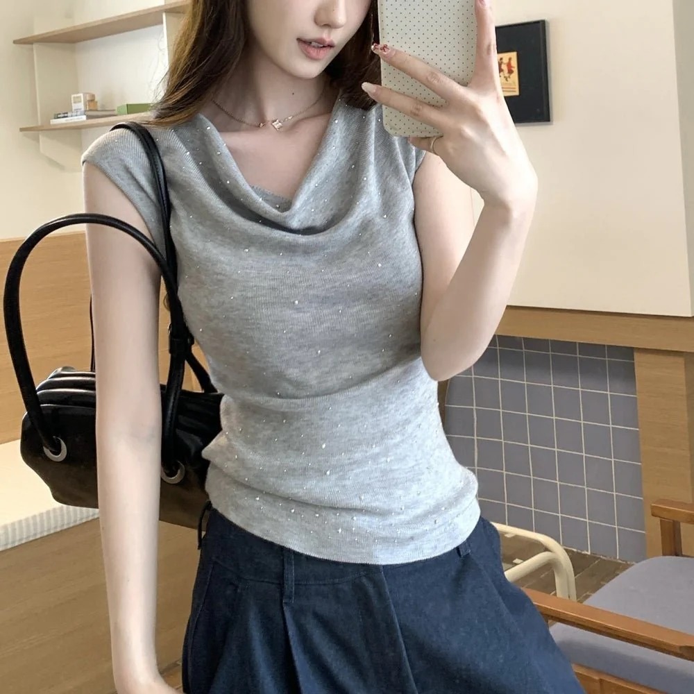 骨格ウェーブ ふんわり華奢魅せ ドレープネックニットトップス