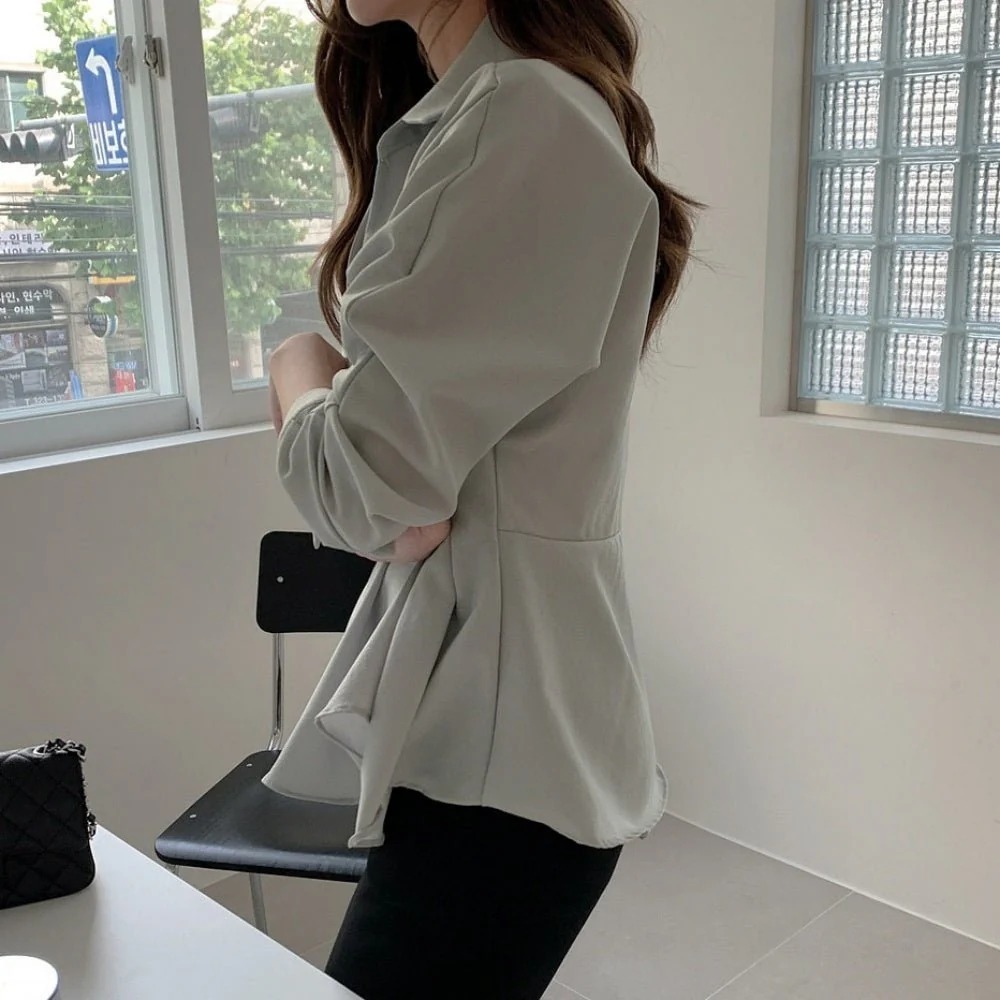 骨格ウェーブ 上半身すっきり ペプラムカシュクールシャツ