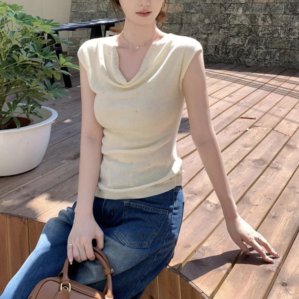 骨格ウェーブ ふんわり華奢魅せ ドレープネックニットトップス