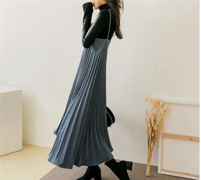 骨格ウェーブ 高見え 細プリーツキャミワンピース