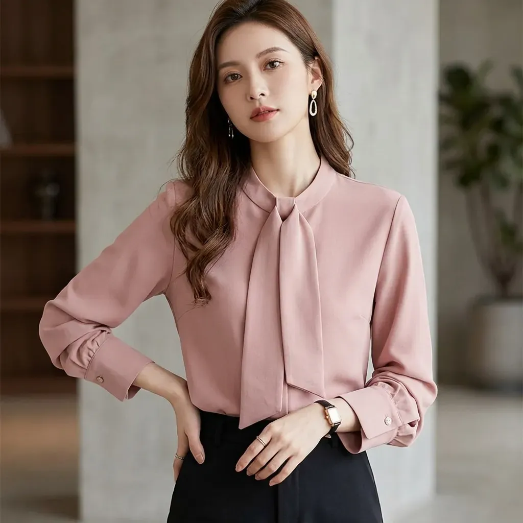 骨格ウェーブ デコルテ華やぐタイネック とろみシフォンブラウス