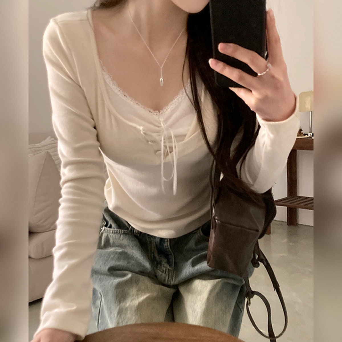 骨格ウェーブ さりげ盛れ レイヤード風リボン スリムカットソー