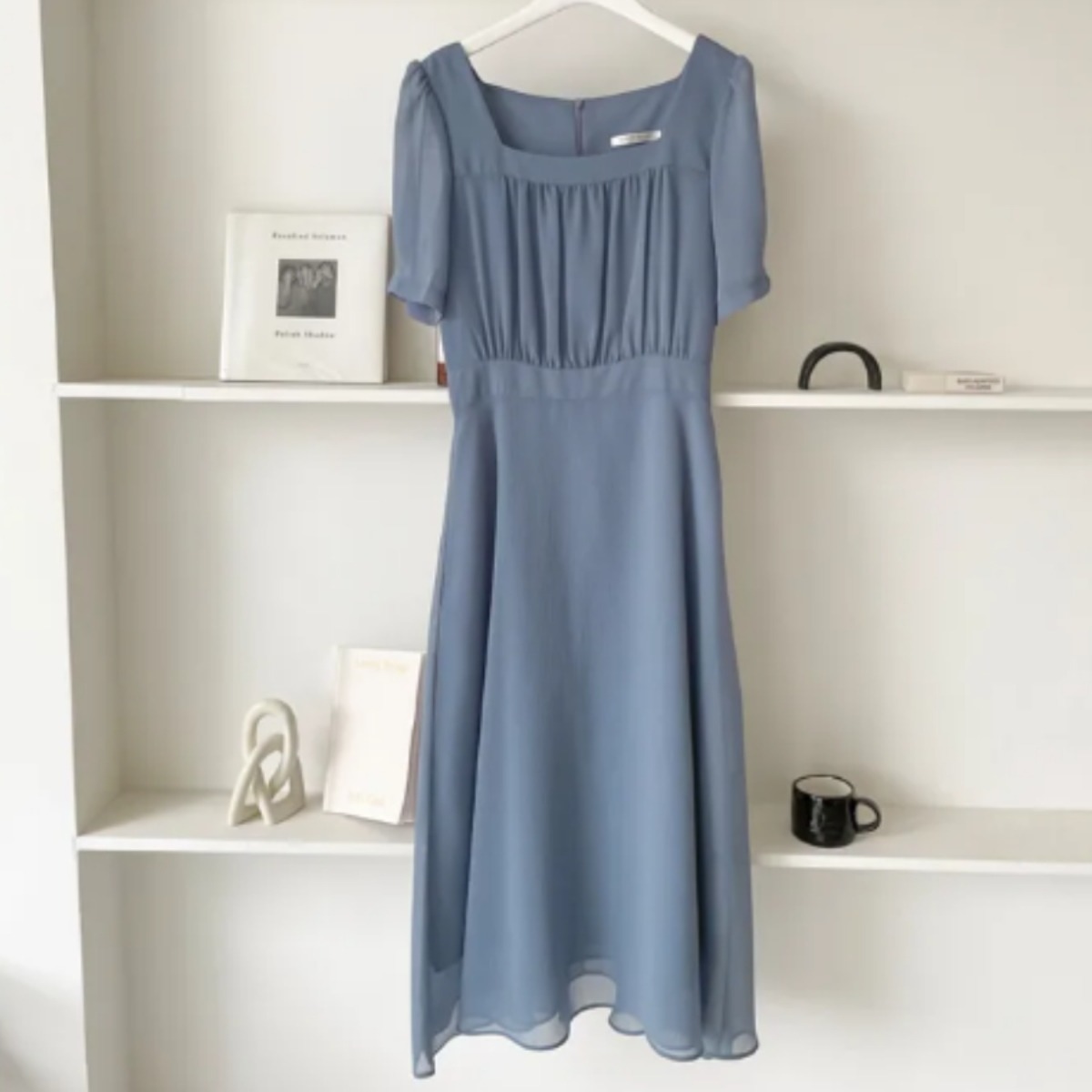 骨格ウェーブ ふんわりシフォン 美くびれハイウエスト 半袖ワンピース