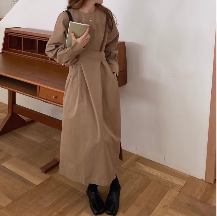 骨格ウェーブ 韓国シック スリットワンピース ラウンドネック ウエストマーク ロング丈 