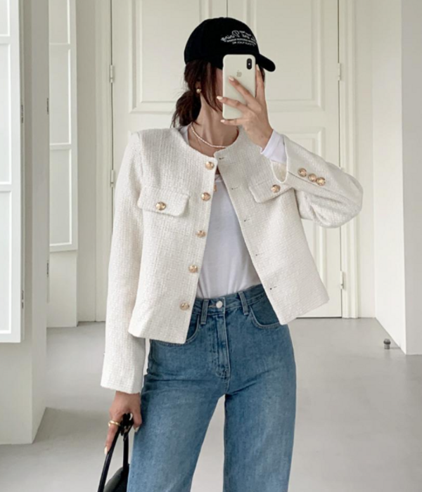 骨格ウェーブ 脚長見えショート丈 ノーカラーツイードジャケット