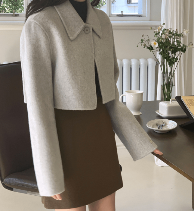 骨格ウェーブ 襟付き シンプル ウールライク ショートコート