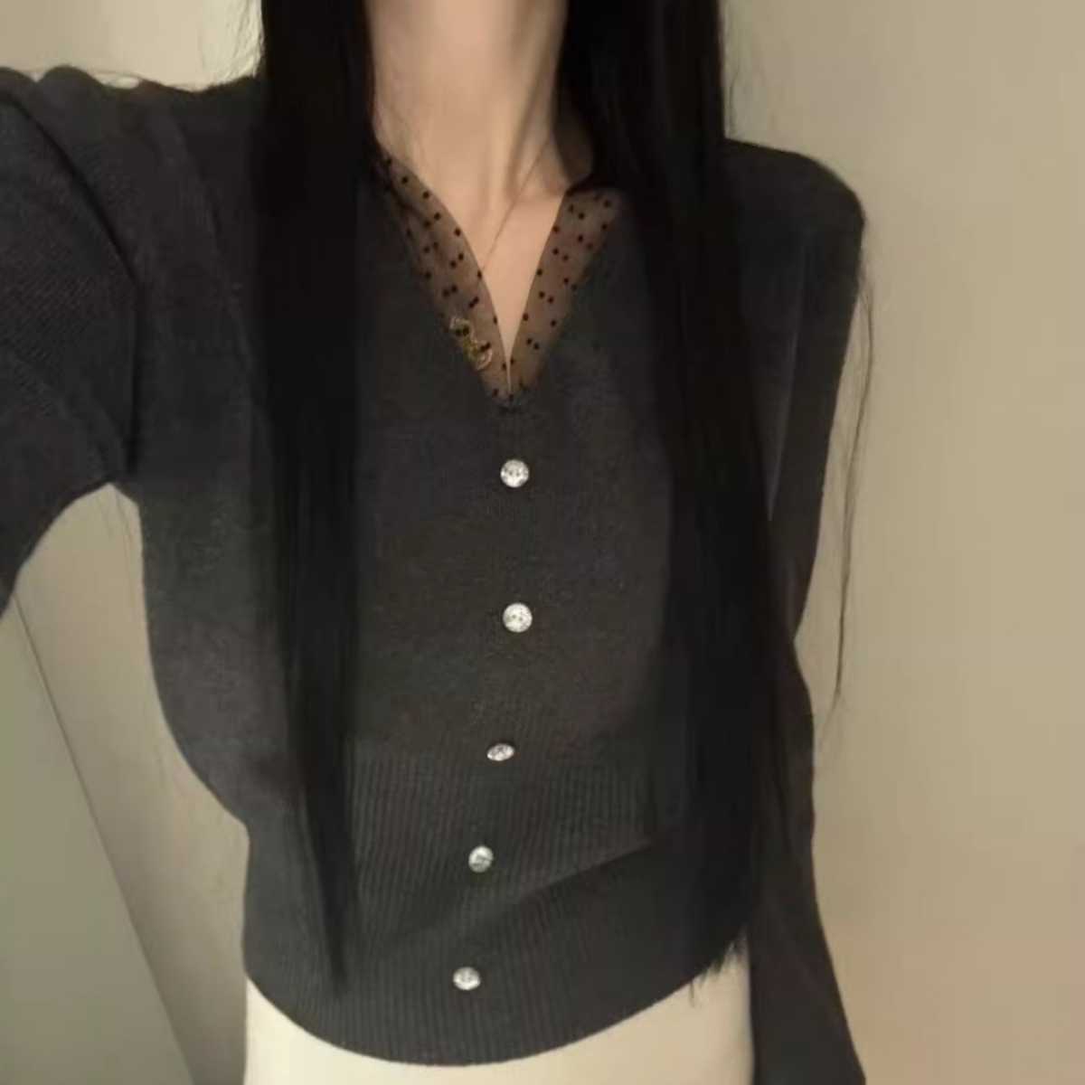 骨格ウェーブ ドットチュール 重ね着風ボタンニット