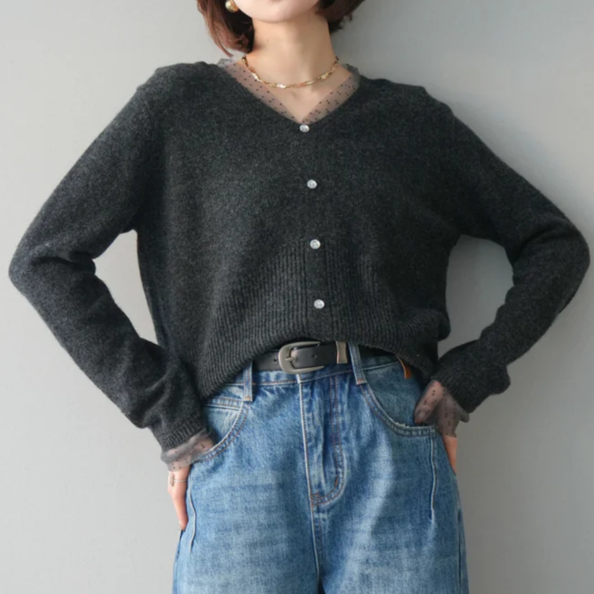 骨格ウェーブ ドットチュール 重ね着風ボタンニット