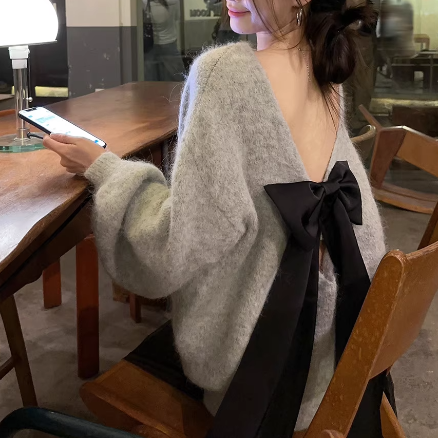 骨格ウェーブ リボン×オープンバック グレーニット 秋冬 長袖 ゆるシルエット