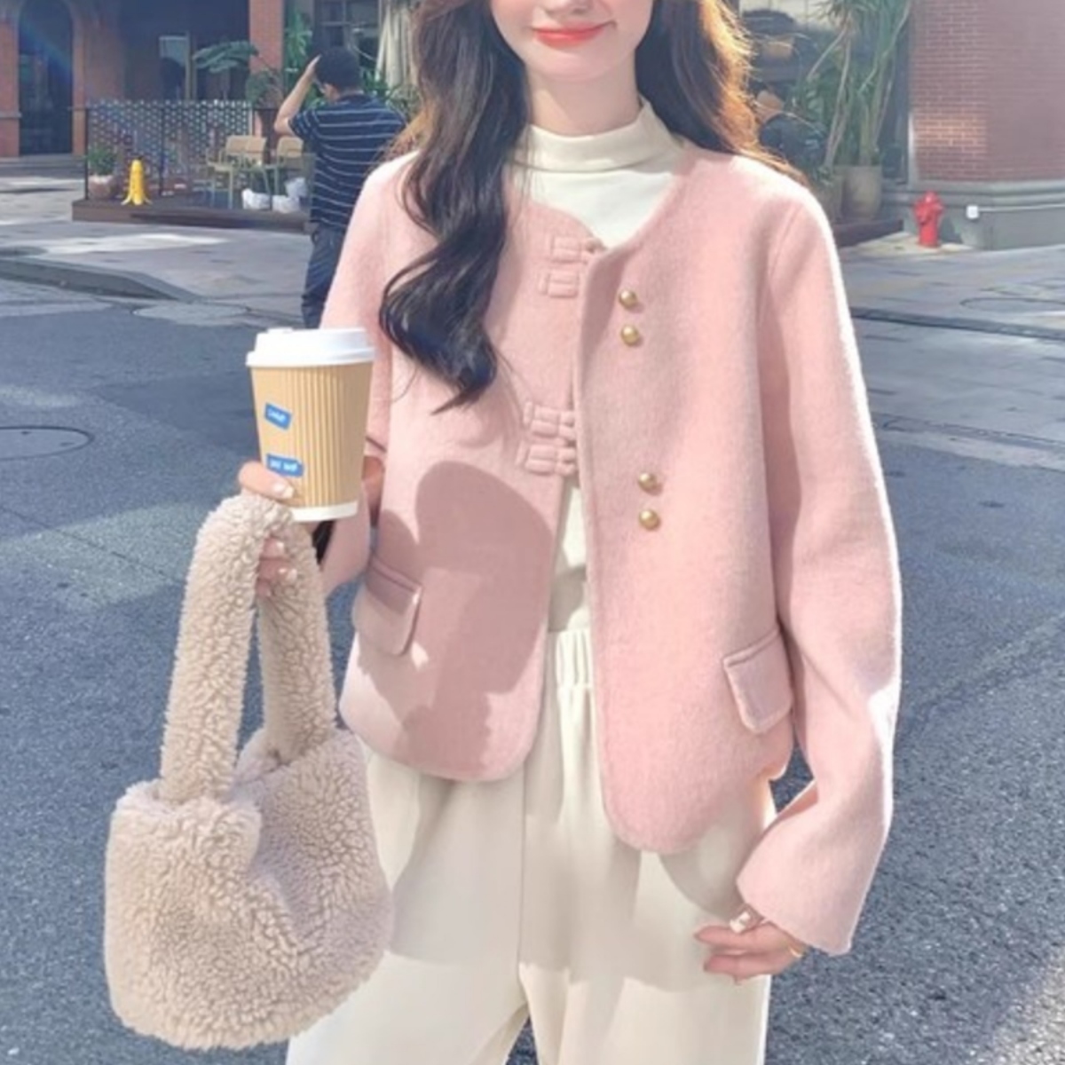 骨格ウェーブ パウダーピンク ノーカラーコート ショート丈