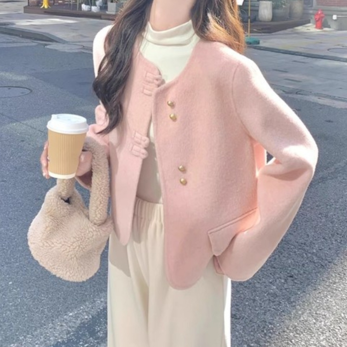 骨格ウェーブ パウダーピンク ノーカラーコート ショート丈