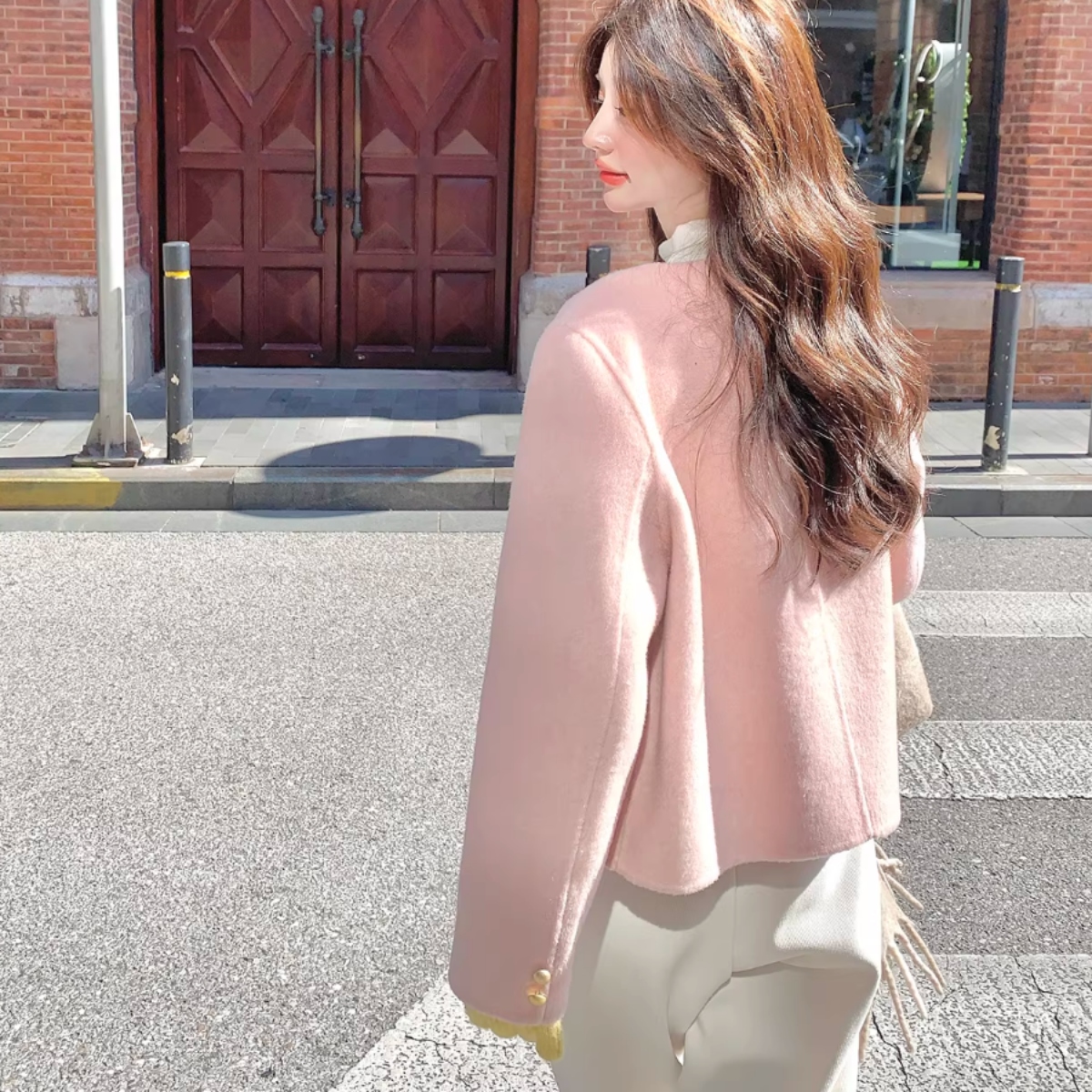 骨格ウェーブ パウダーピンク ノーカラーコート ショート丈