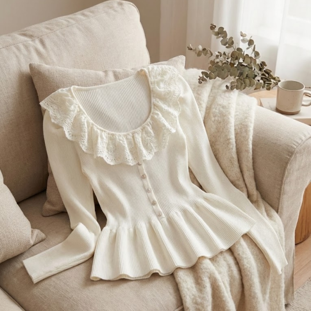 骨格ウェーブ フリル映え スクエアネック ペプラムトップス